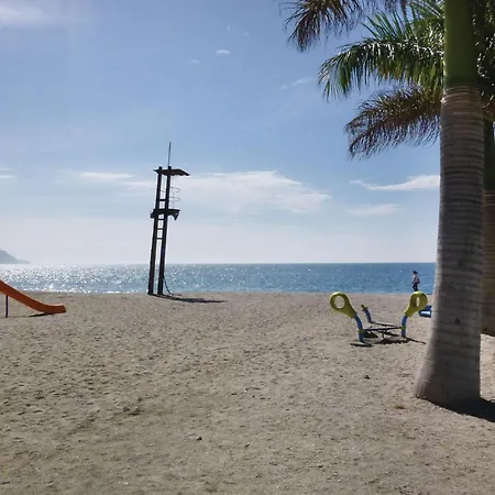 Cozy In With Wifi Nerja